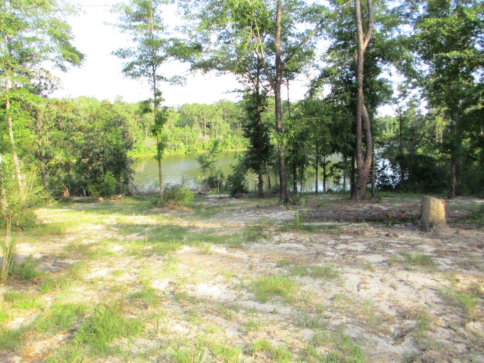 5410 Fawn Lake Road, Crestview, FL 32539