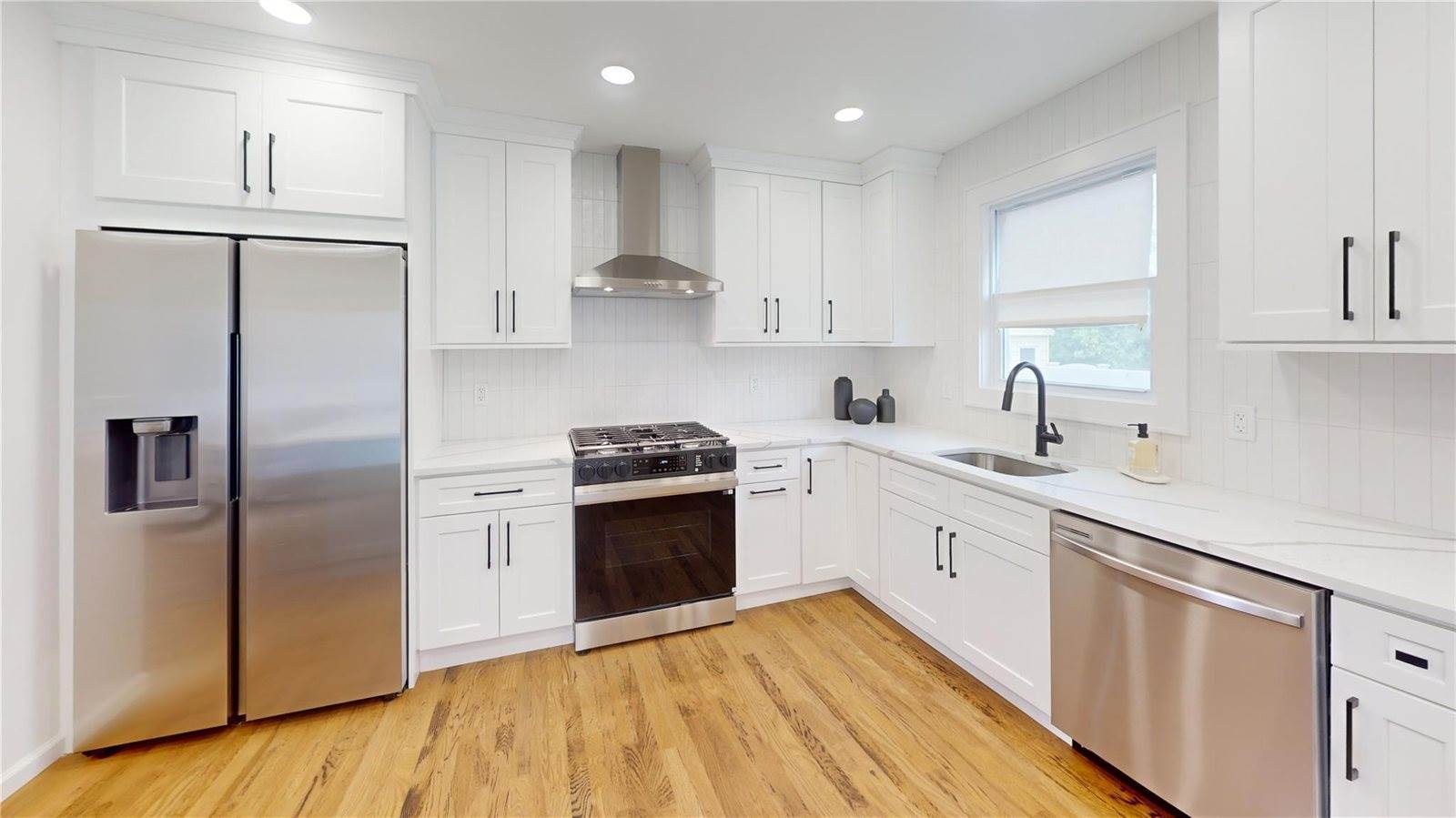 59 Rhoda Avenue, N Babylon, NY 11703