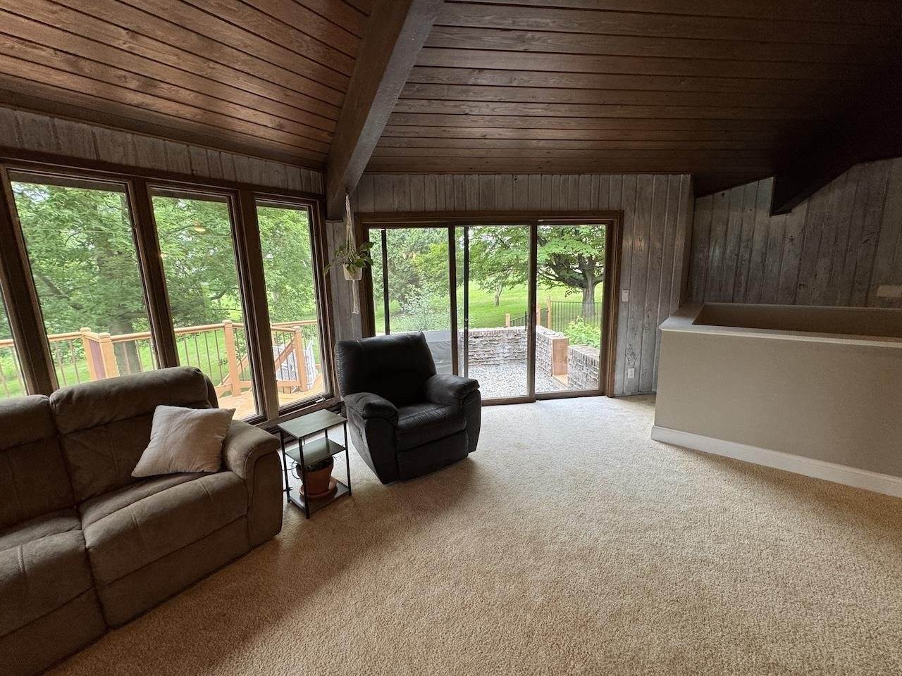 1004 East Street, Marathon, WI 54448