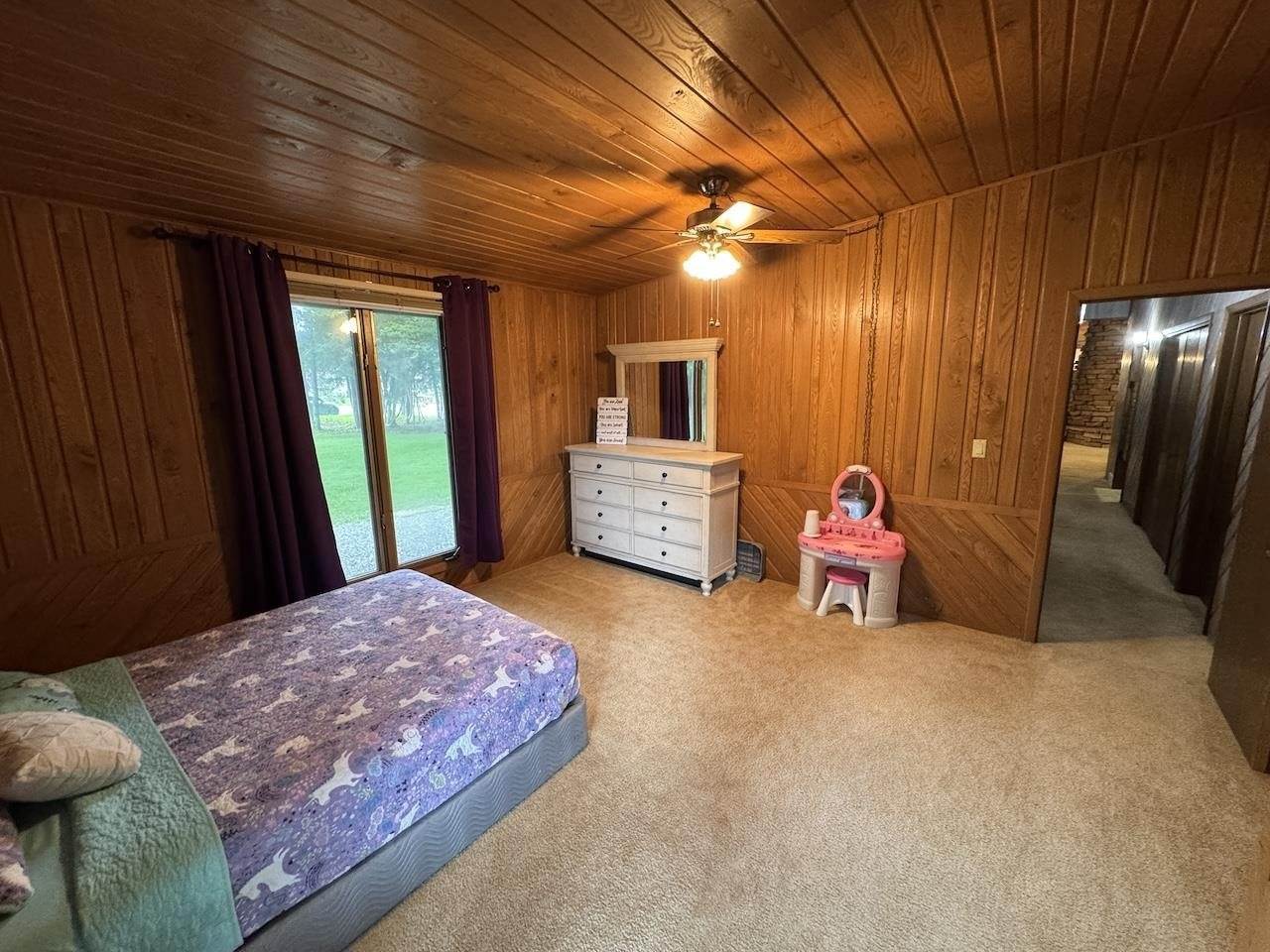 1004 East Street, Marathon, WI 54448