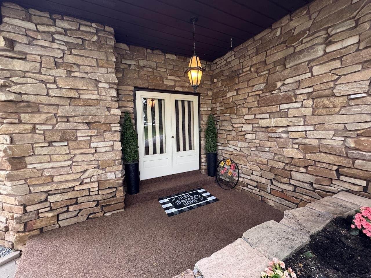 1004 East Street, Marathon, WI 54448