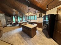 1004 East Street, Marathon, WI 54448