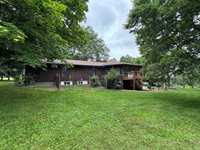 1004 East Street, Marathon, WI 54448