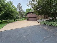 1004 East Street, Marathon, WI 54448