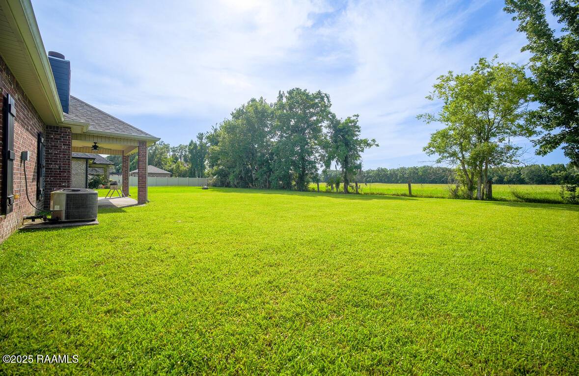 447 Sugar Trail Street, Houma, LA 70364