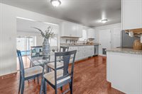1209 38th Av, Albany, OR 97322