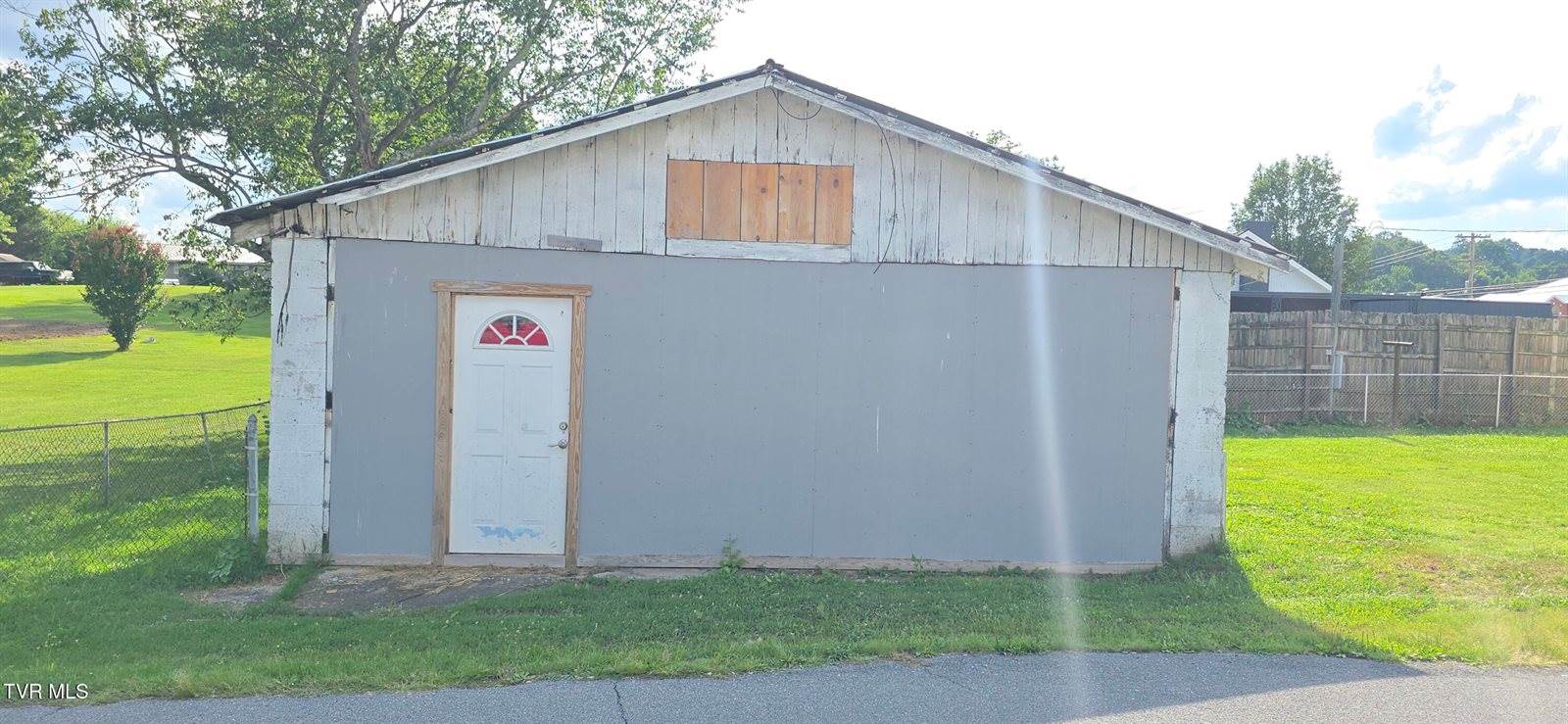 3137 Bloomingdale Road, Kingsport, TN 37660