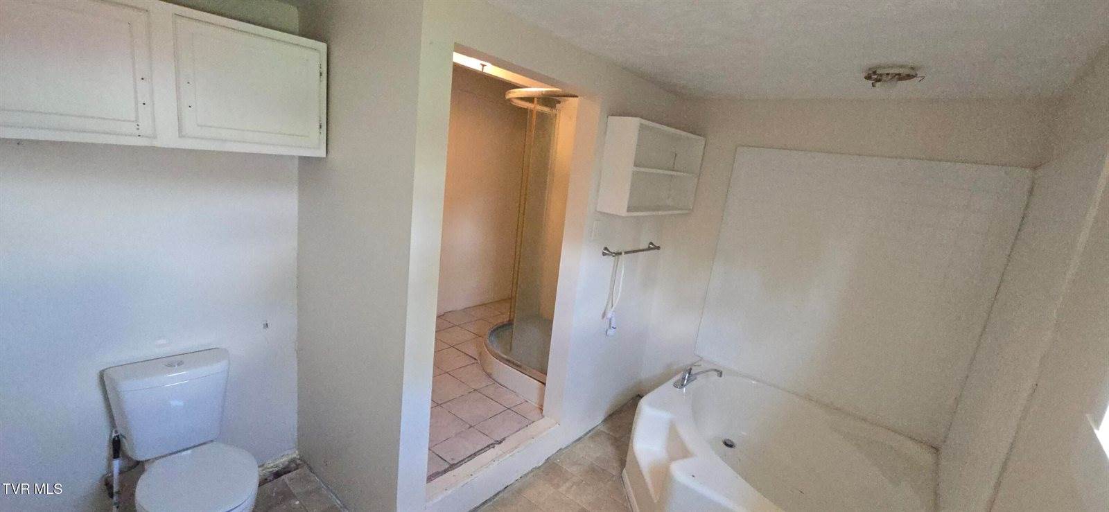 3137 Bloomingdale Road, Kingsport, TN 37660