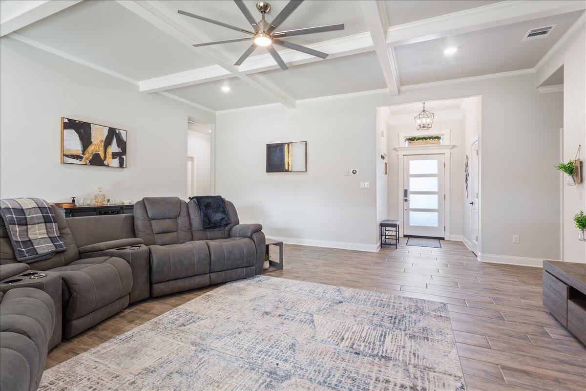 5404 Black Horse Ct, Waco, TX 76708