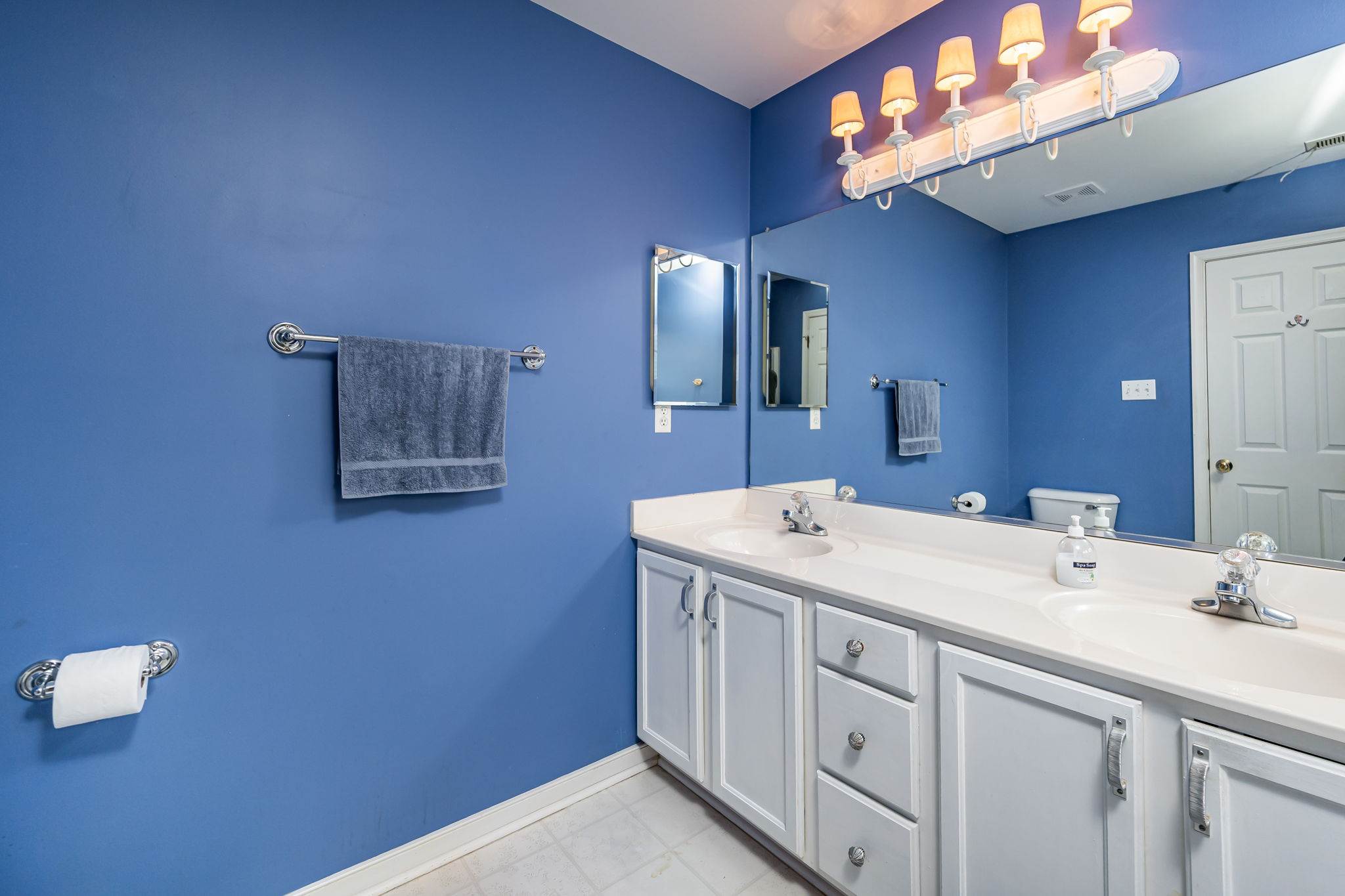 9725 Southmill Dr, Glen Allen, VA 23059