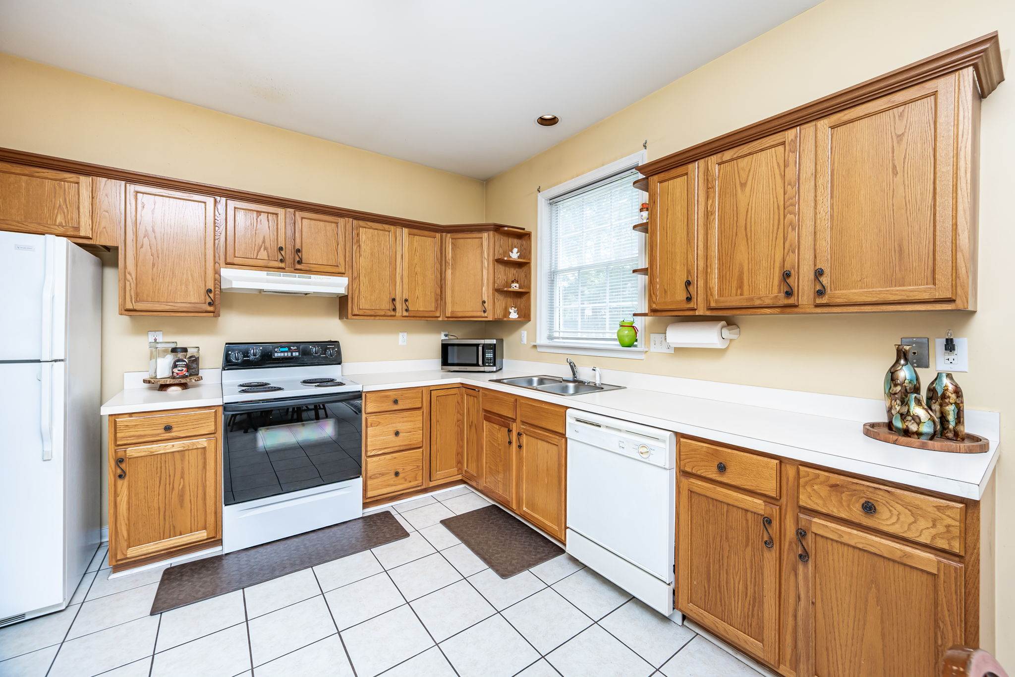 9725 Southmill Dr, Glen Allen, VA 23059