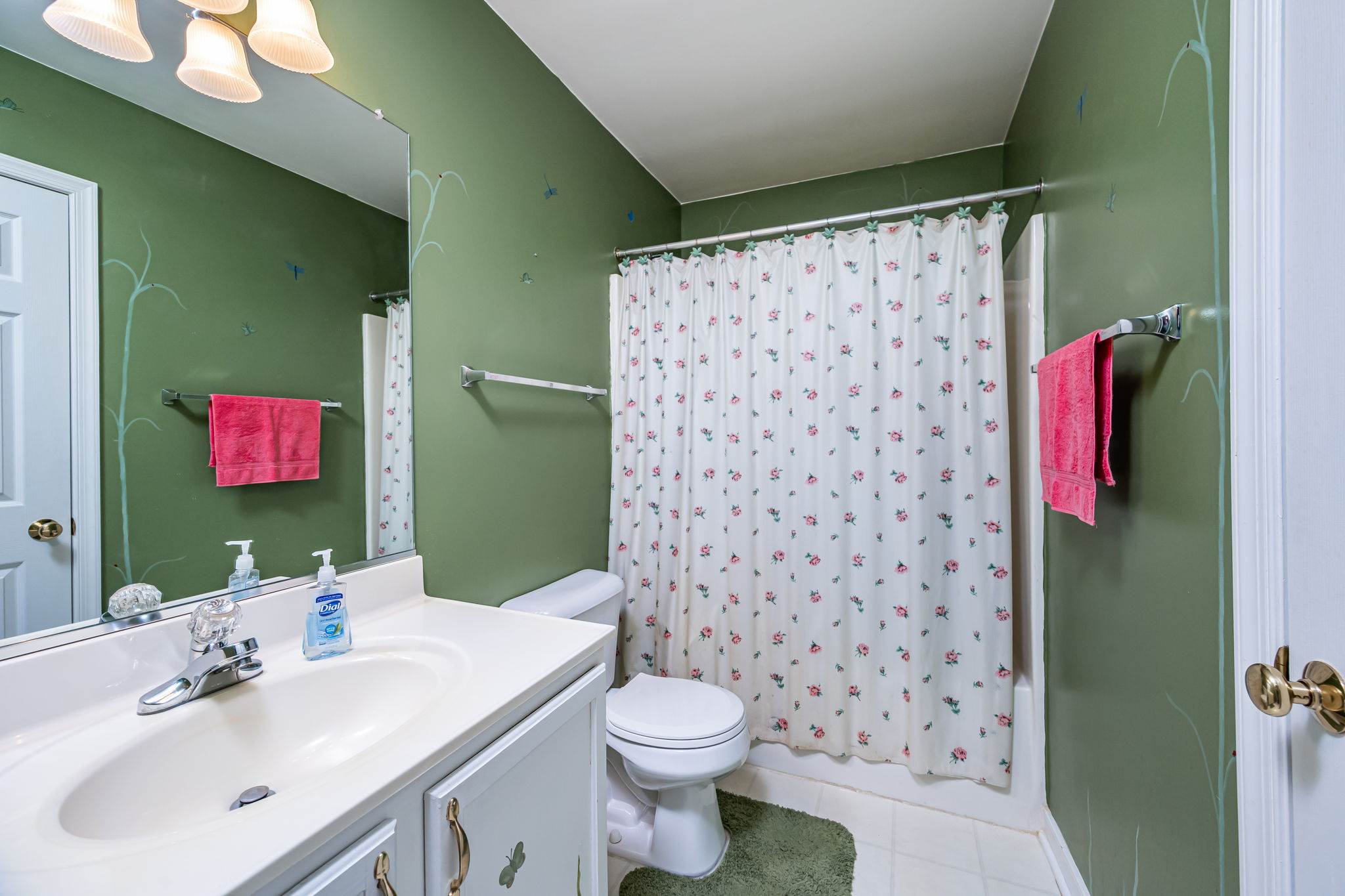 9725 Southmill Dr, Glen Allen, VA 23059