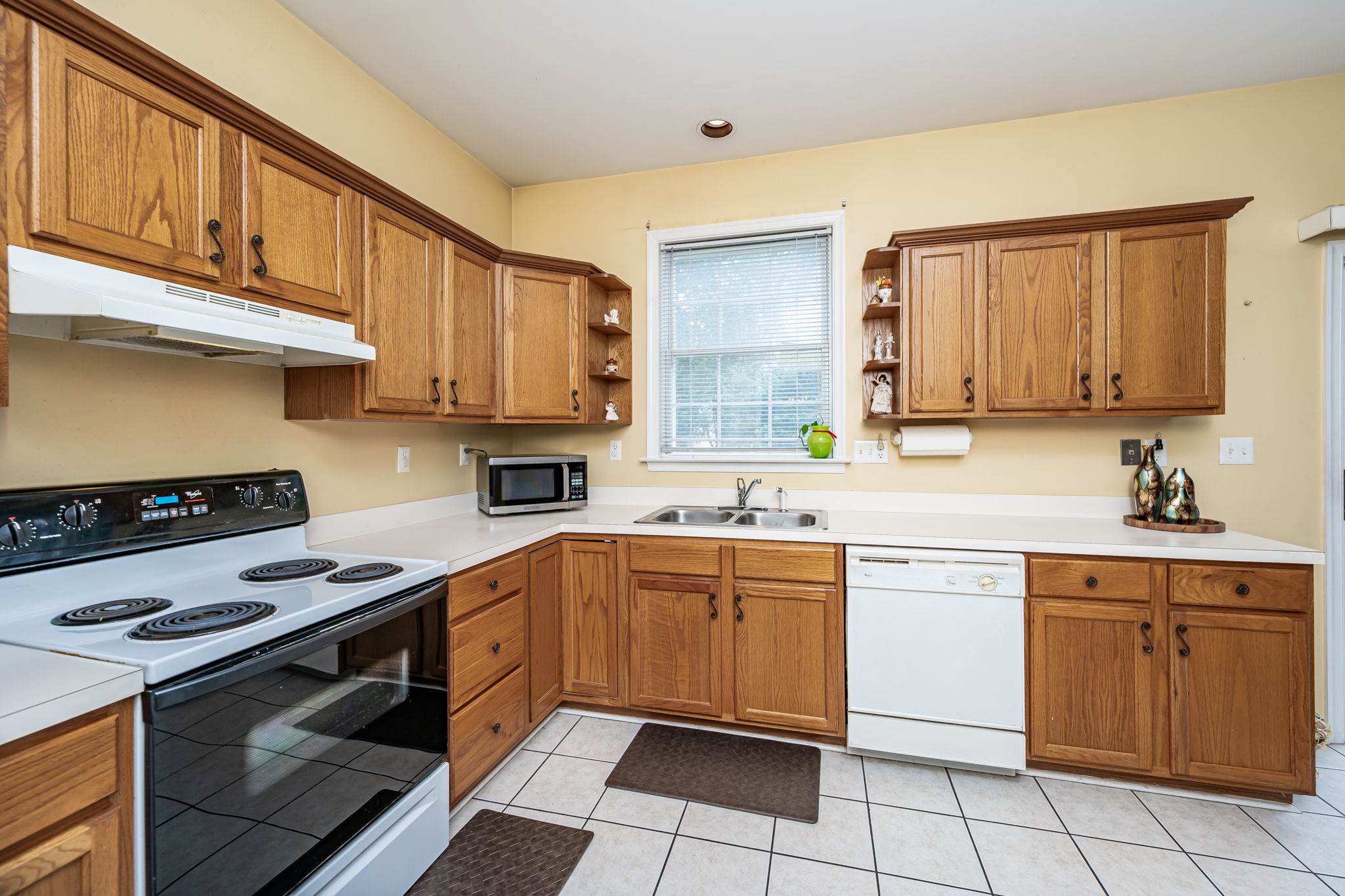 9725 Southmill Dr, Glen Allen, VA 23059