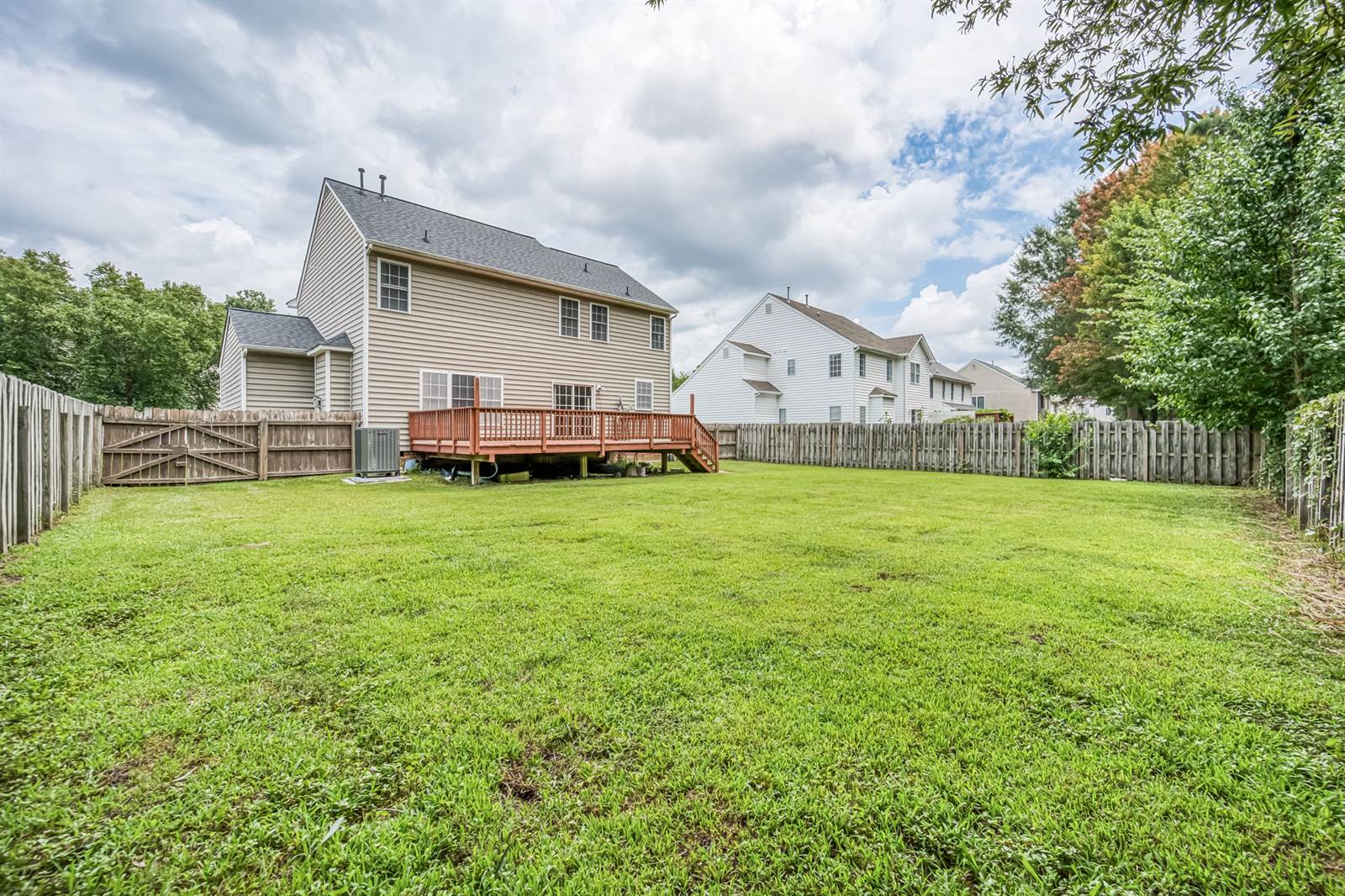 9725 Southmill Dr, Glen Allen, VA 23059