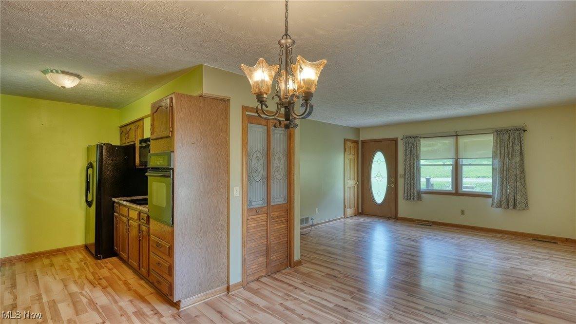 3126 Harding Lane, Cambridge, OH 43725