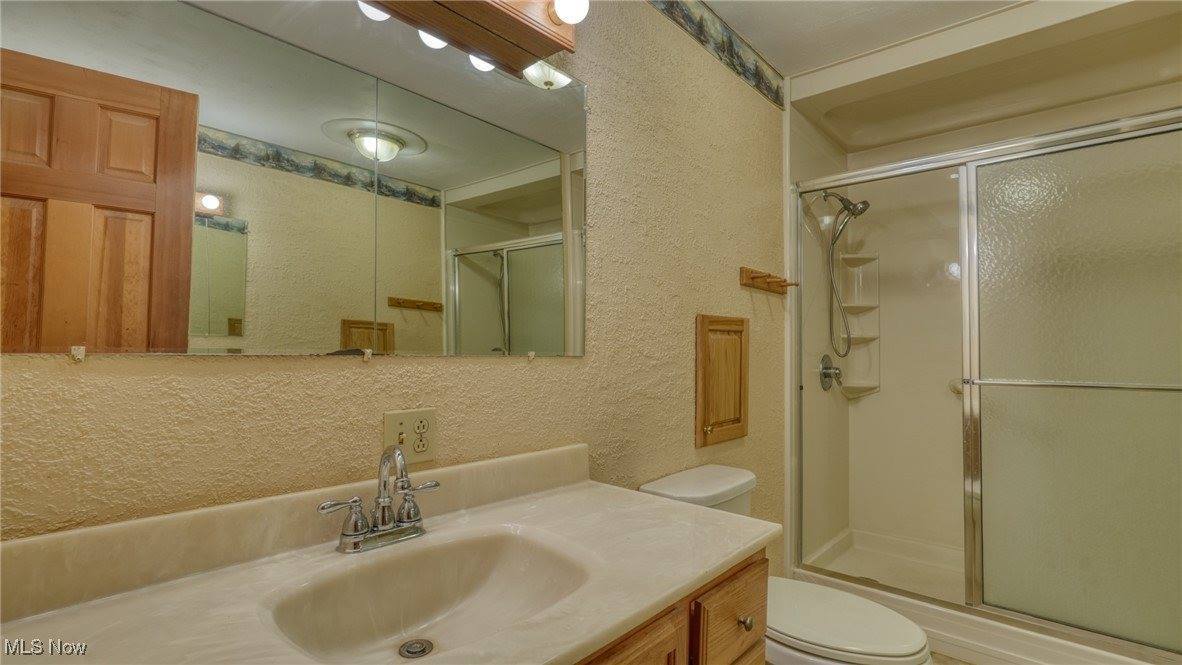 3126 Harding Lane, Cambridge, OH 43725