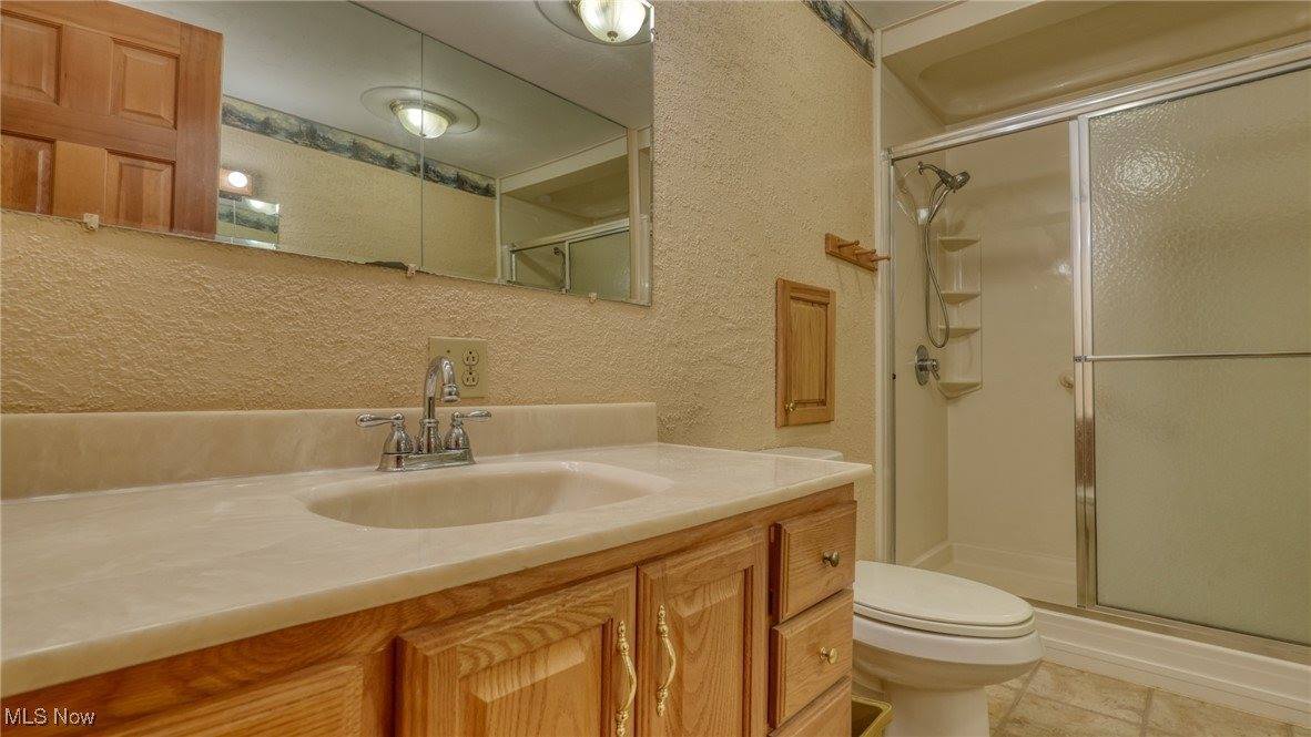 3126 Harding Lane, Cambridge, OH 43725