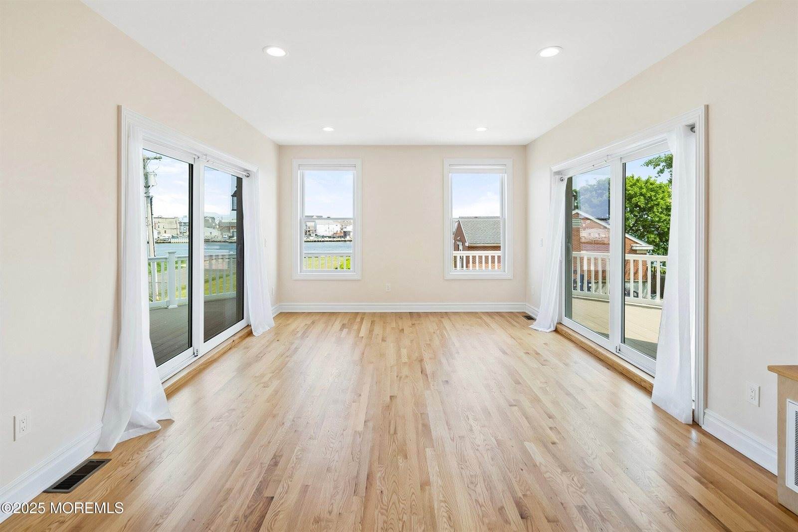 3 Grant Avenue, Rumson, NJ 07760