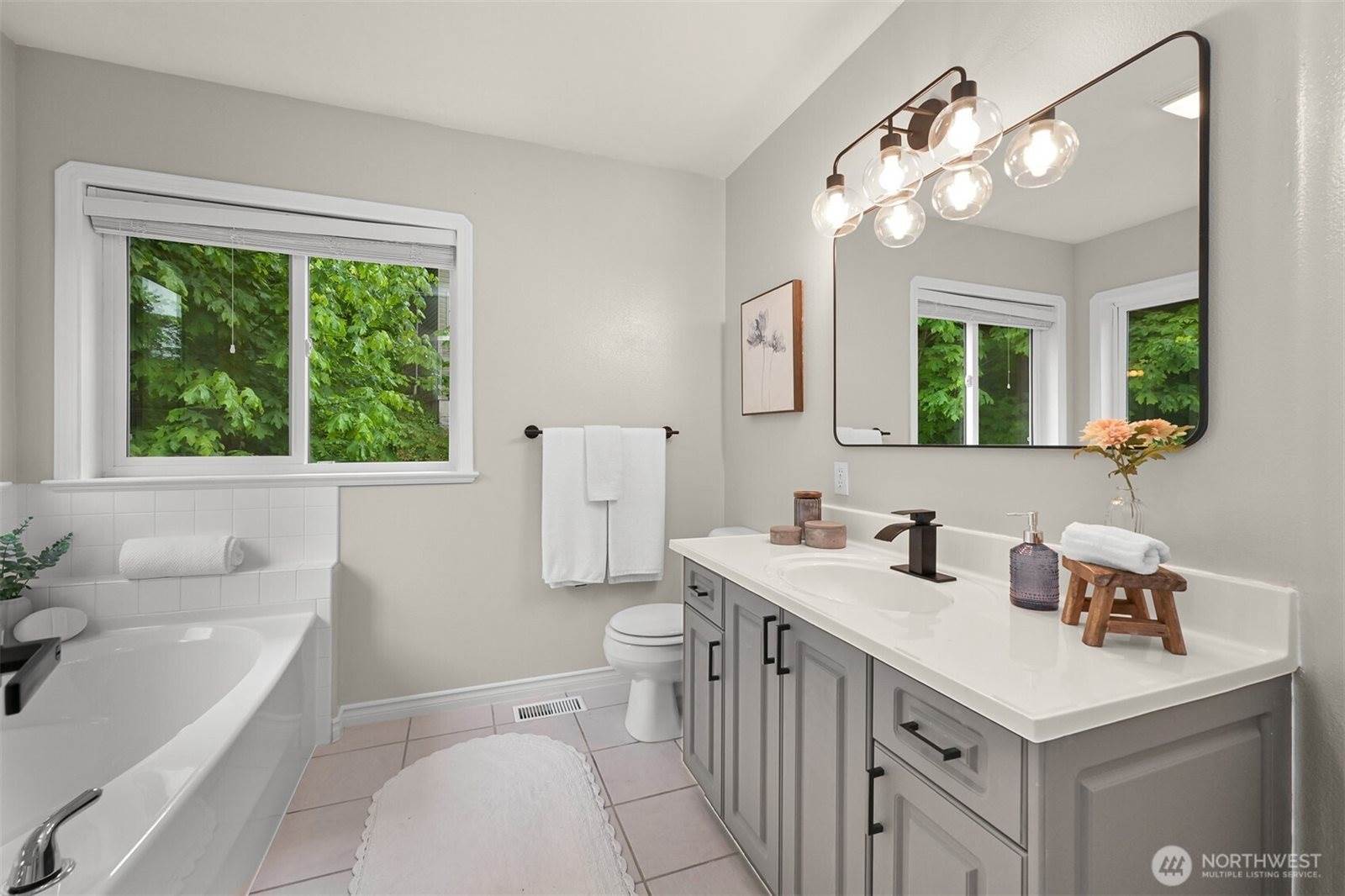 4964 Lewis Avenue, Bellingham, WA 98229