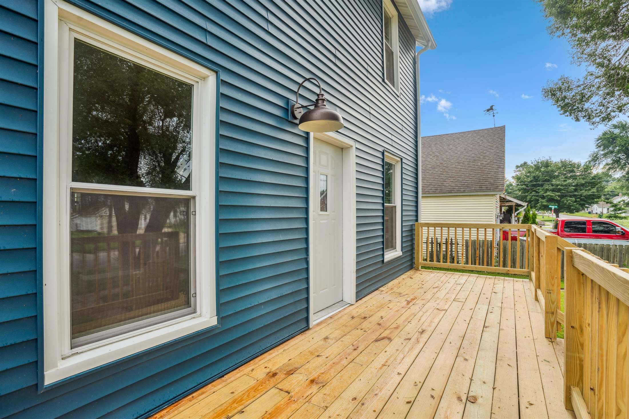 610 W 4th St, Tipton, IA 52772