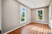 610 W 4th St, Tipton, IA 52772