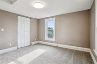 610 W 4th St, Tipton, IA 52772