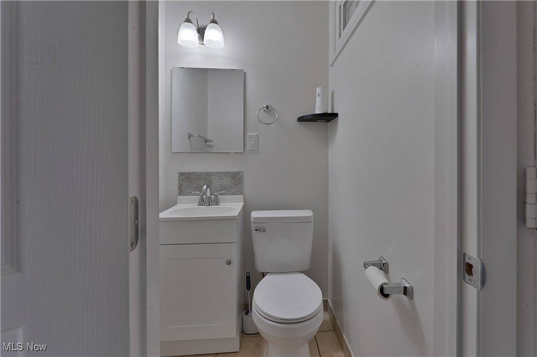 476 Blossom Avenue, Campbell, OH 44405