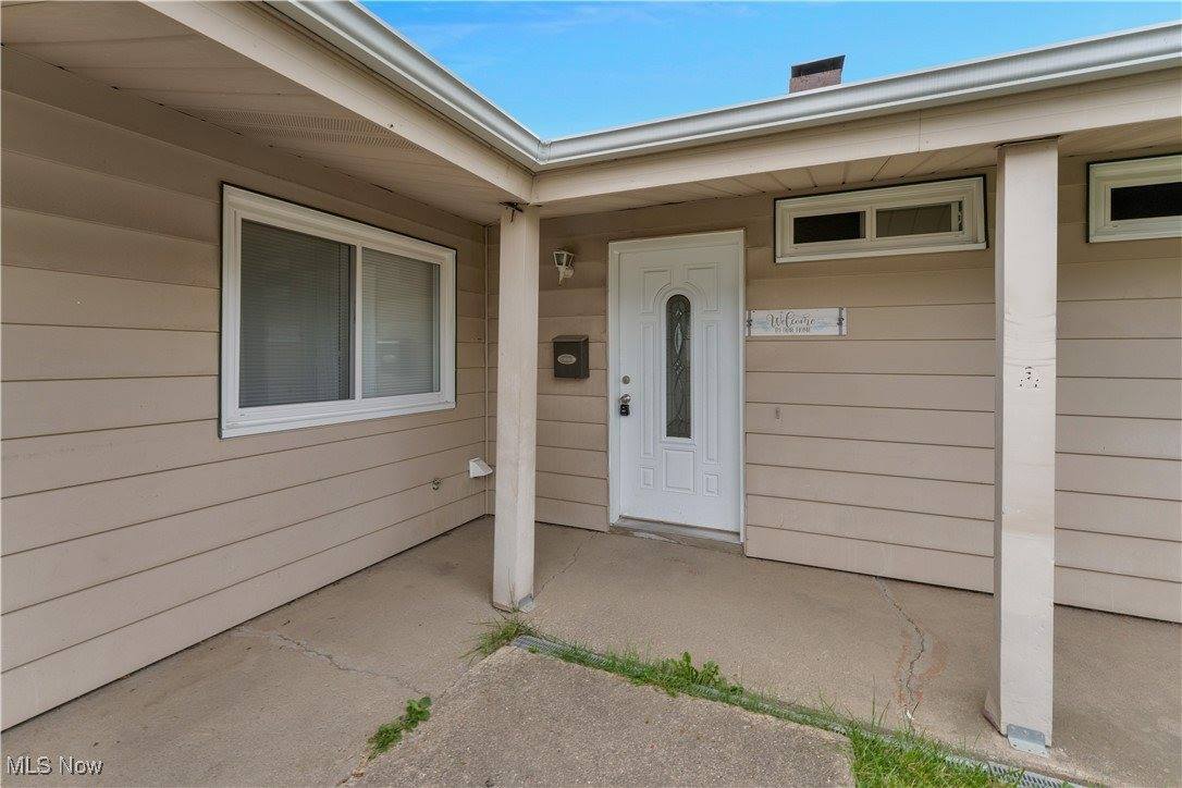 476 Blossom Avenue, Campbell, OH 44405