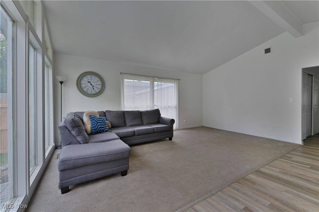 476 Blossom Avenue, Campbell, OH 44405