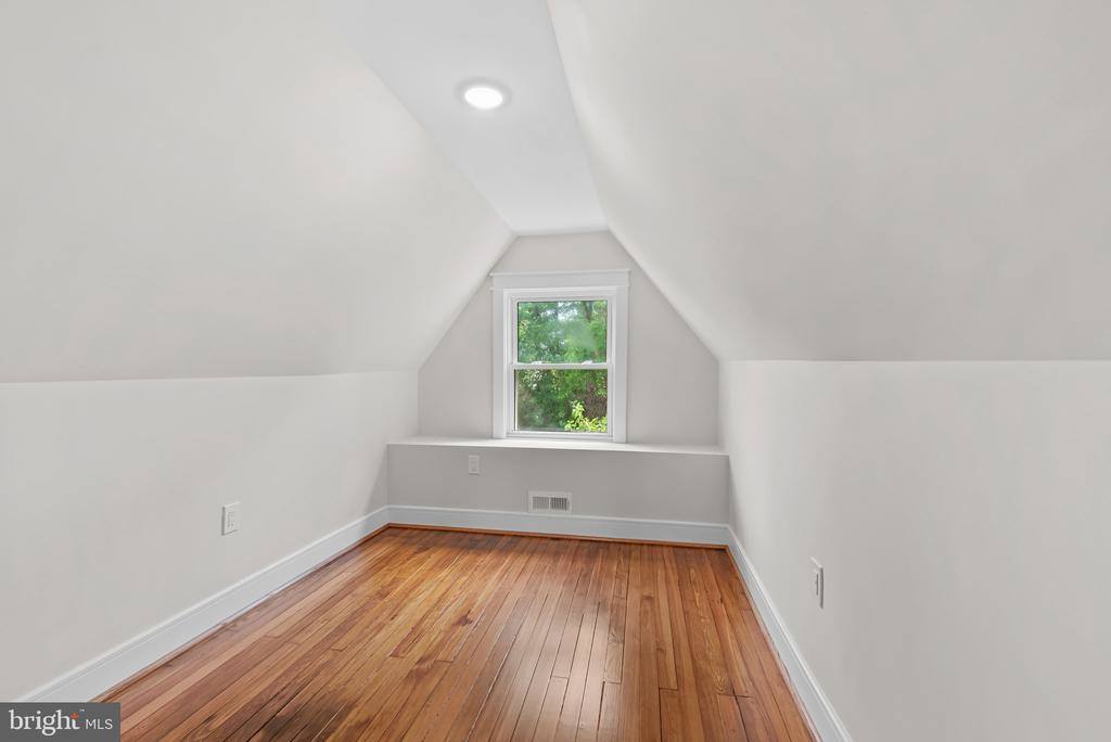 529 Rossiter Avenue, Baltimore, MD 21212