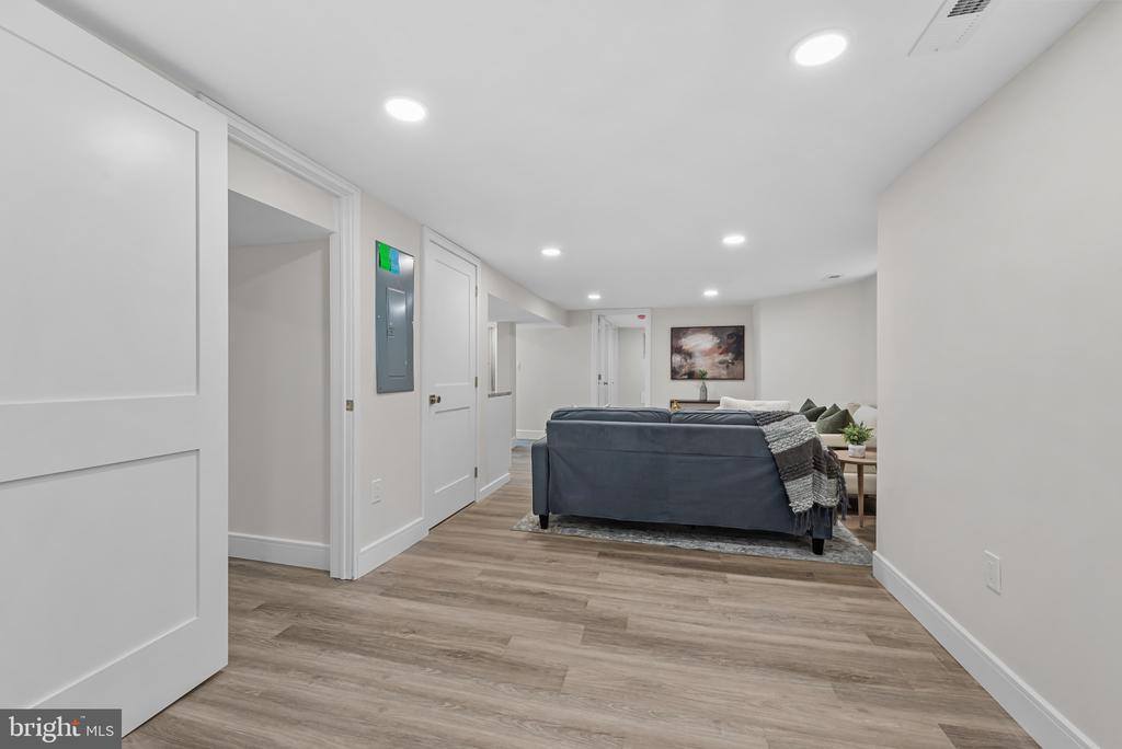 529 Rossiter Avenue, Baltimore, MD 21212