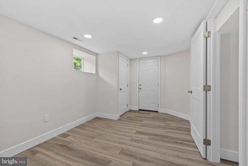 529 Rossiter Avenue, Baltimore, MD 21212