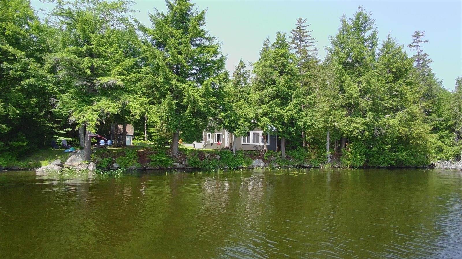 12 Beech Ridge Drive, Abbot, ME 04406