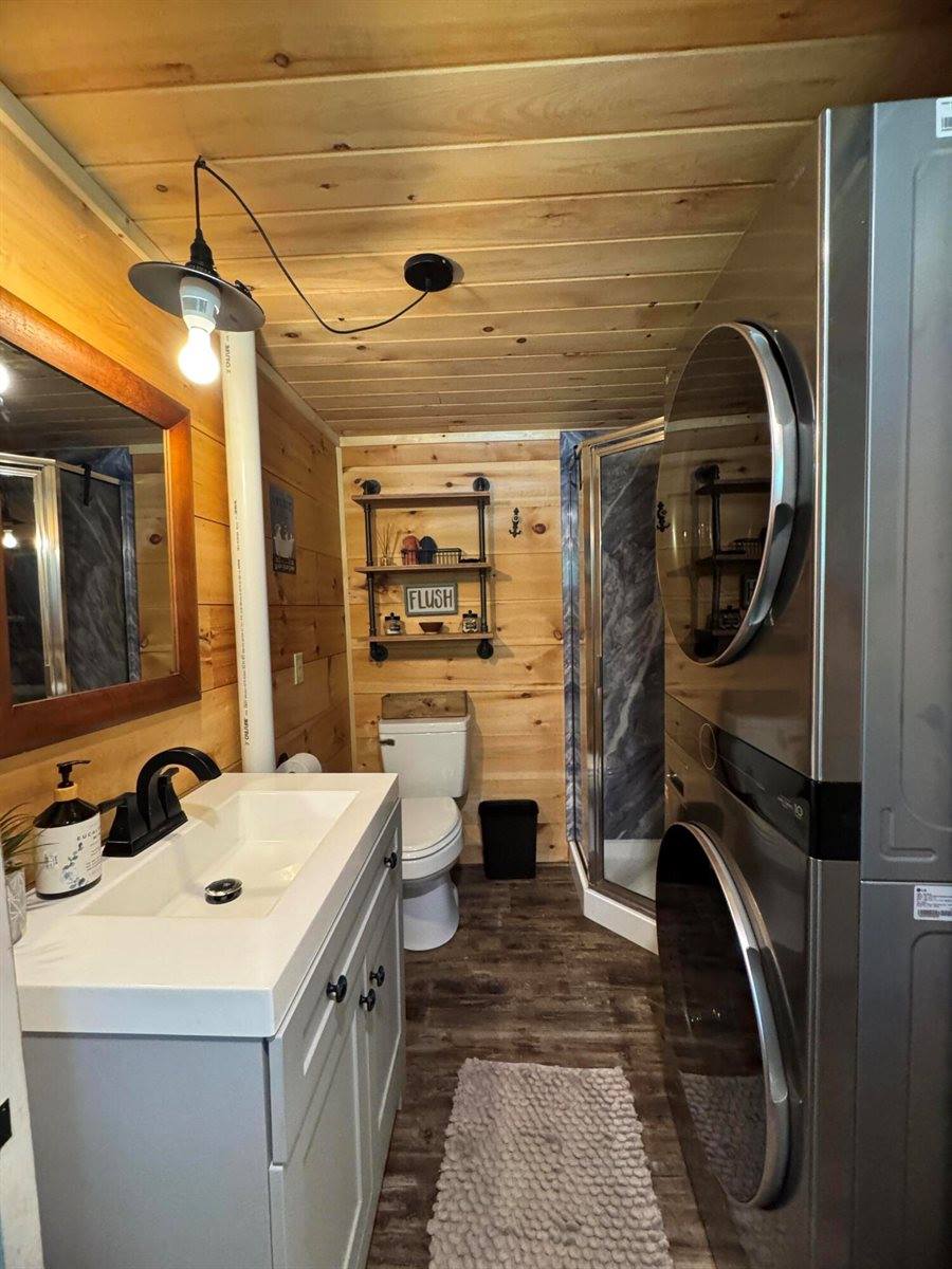 12 Beech Ridge Drive, Abbot, ME 04406