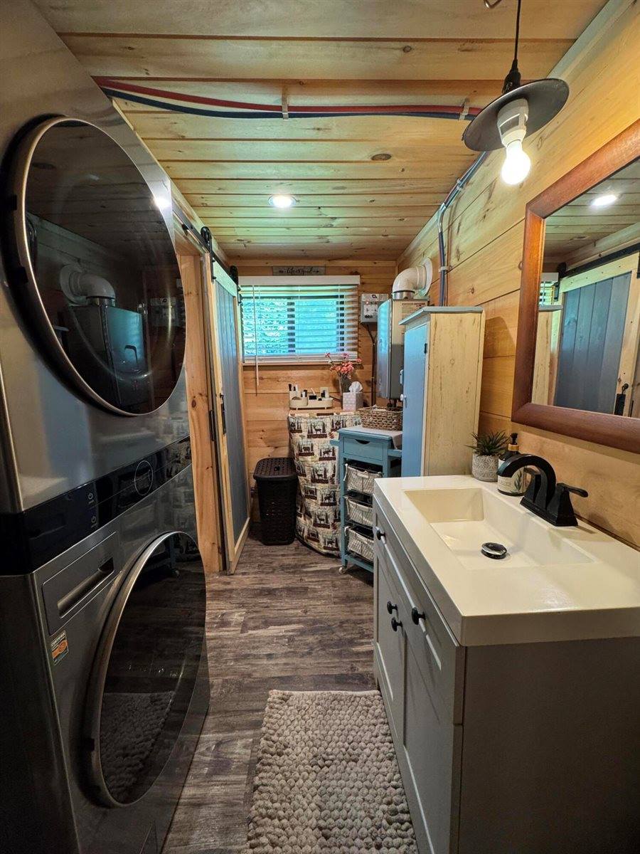 12 Beech Ridge Drive, Abbot, ME 04406