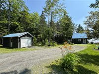 12 Beech Ridge Drive, Abbot, ME 04406
