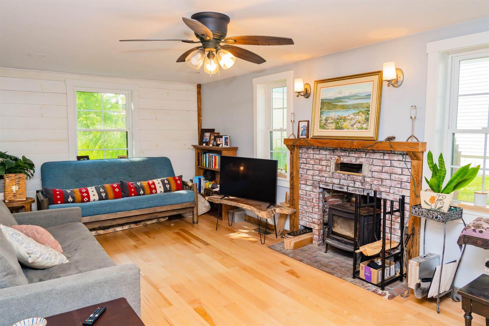 17 Green Street, Dover-Foxcroft, ME 04426