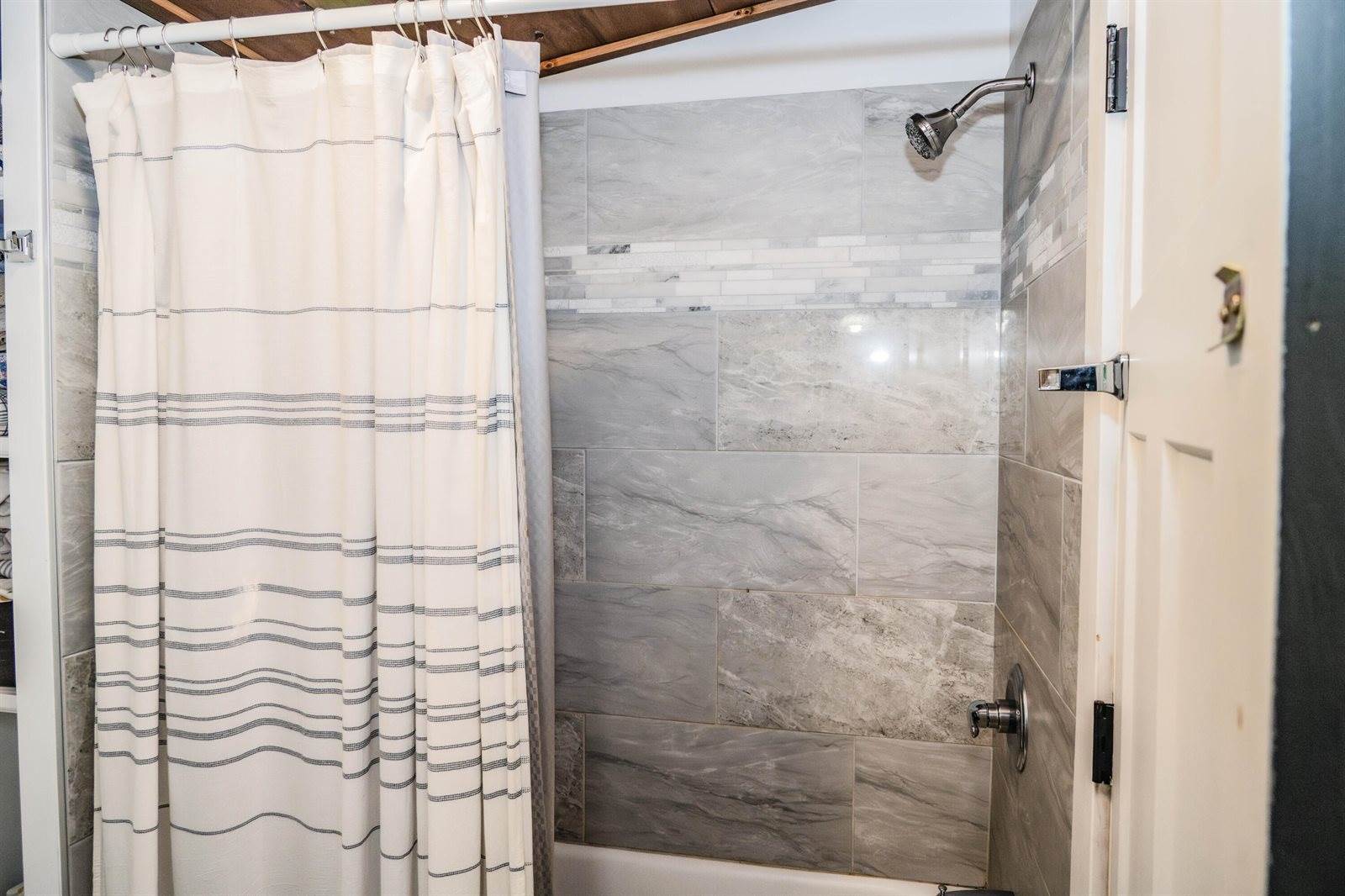 17 Green Street, Dover-Foxcroft, ME 04426