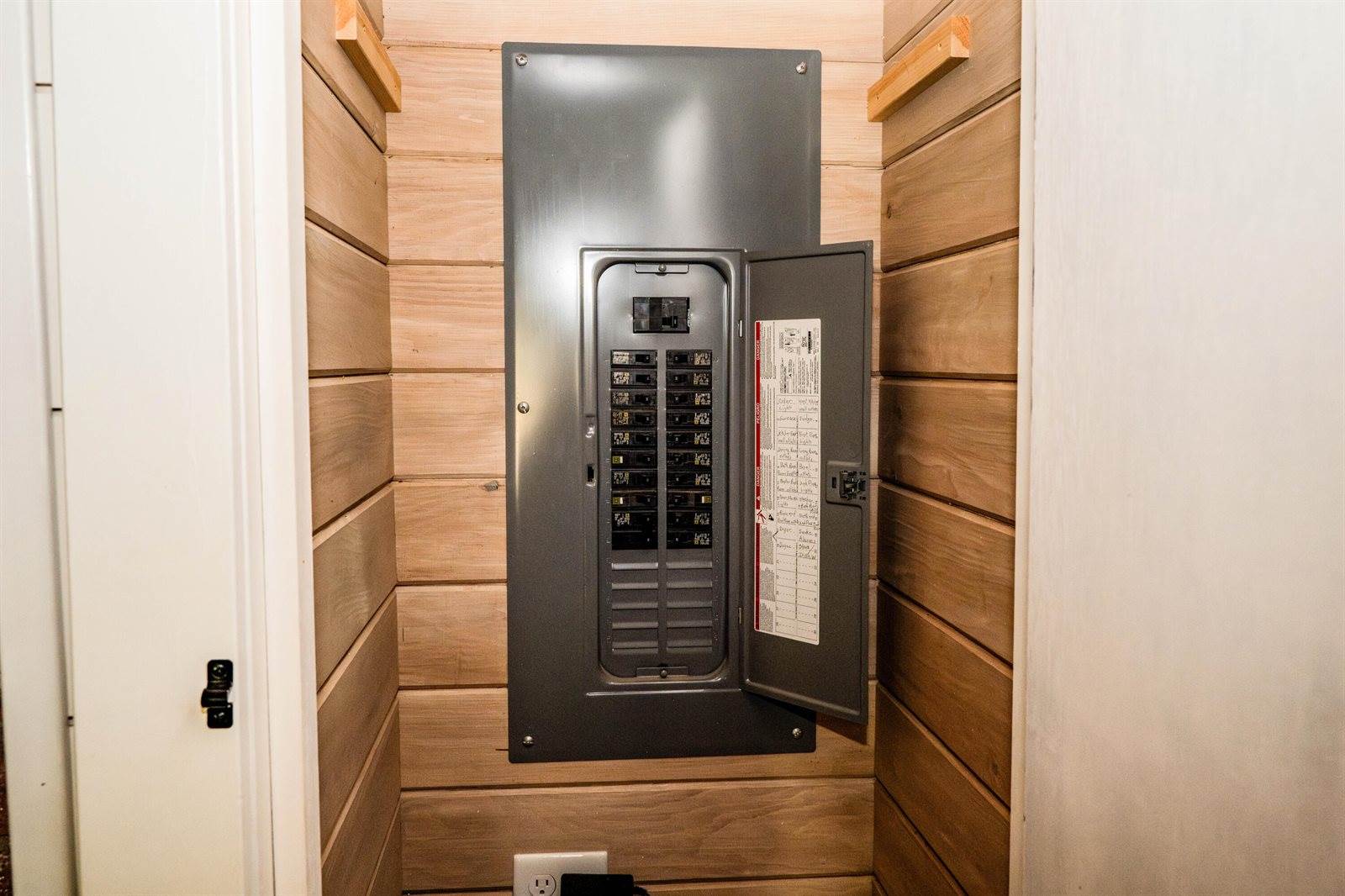 17 Green Street, Dover-Foxcroft, ME 04426