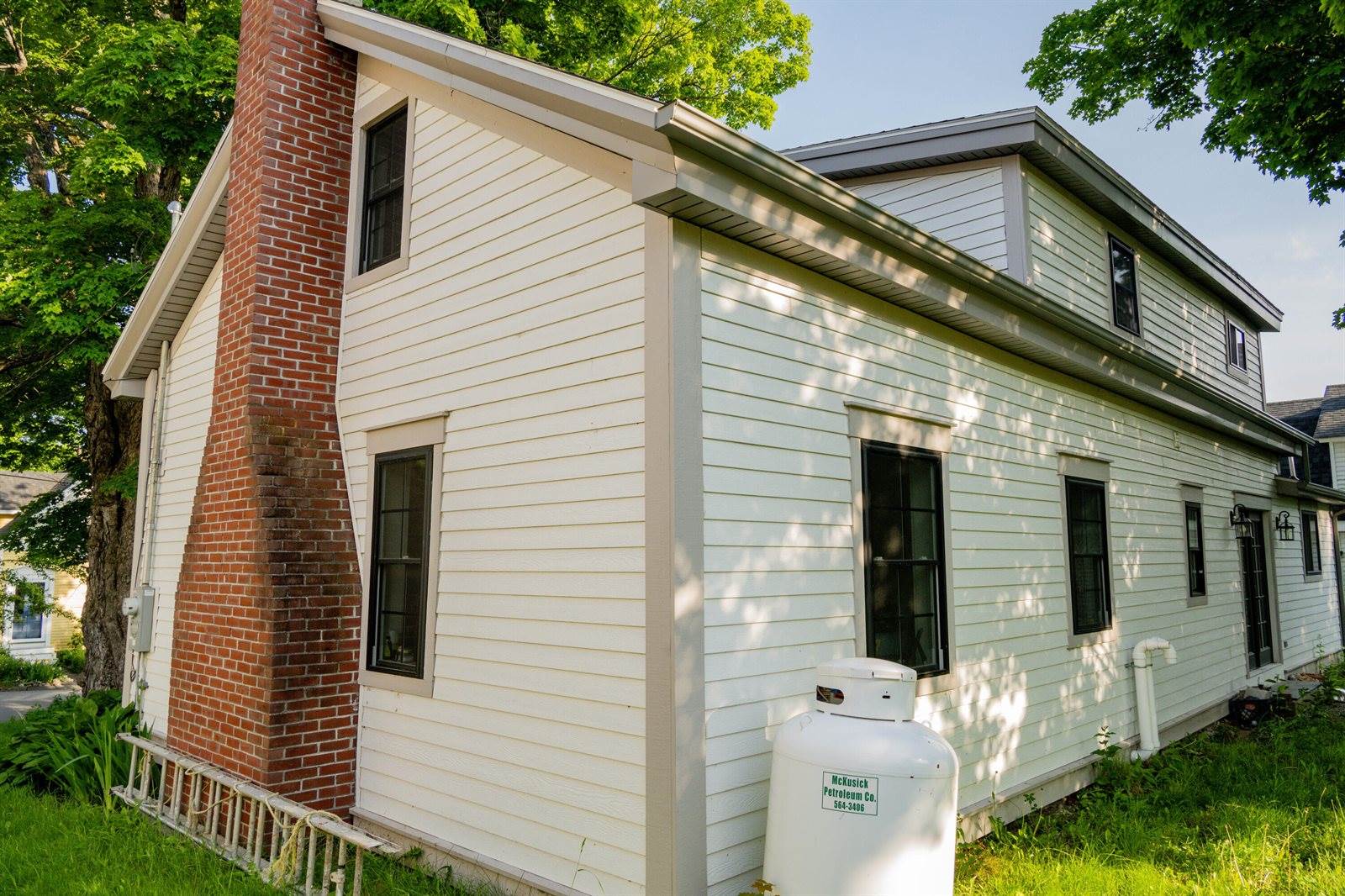 17 Green Street, Dover-Foxcroft, ME 04426