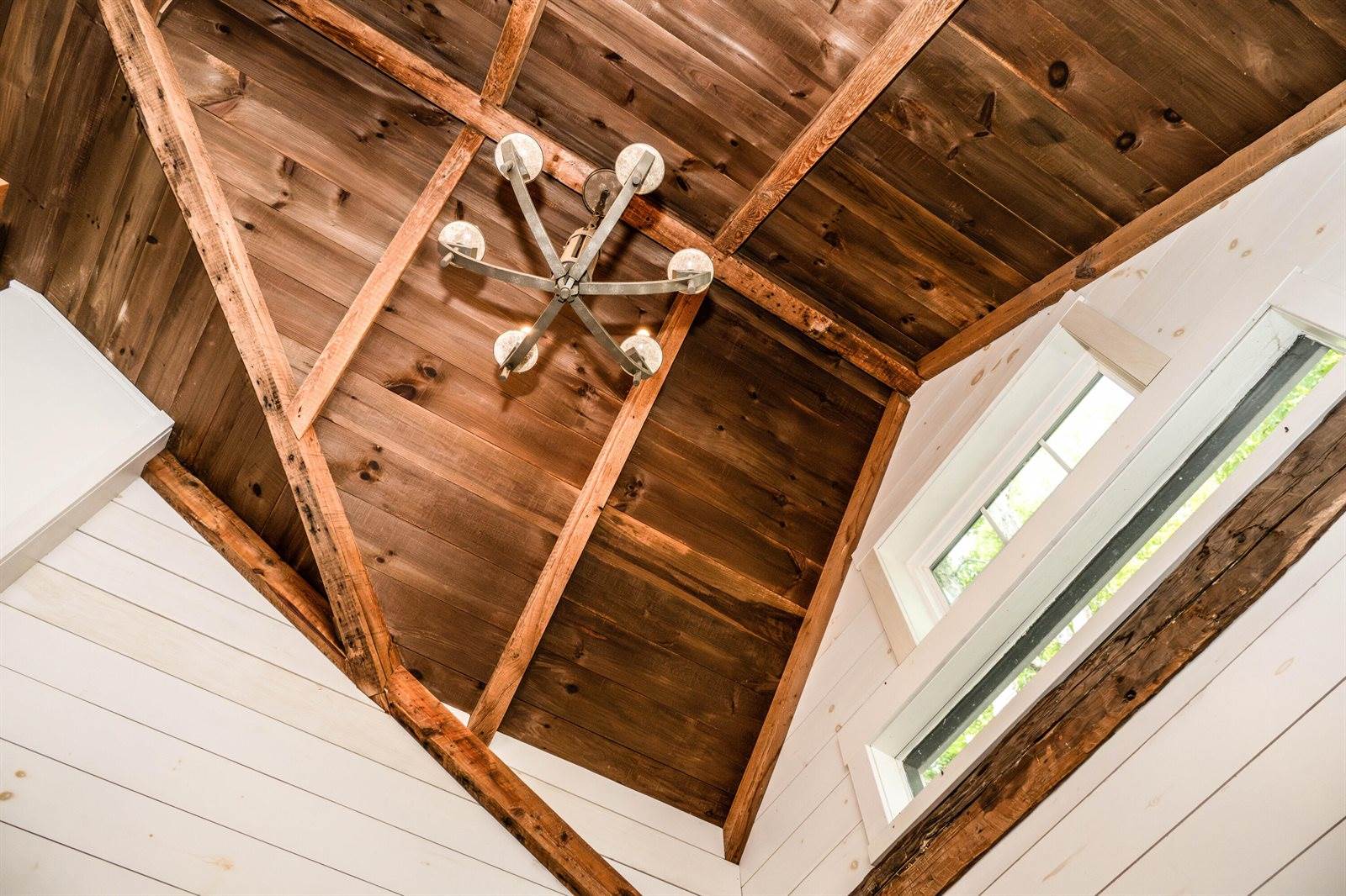 17 Green Street, Dover-Foxcroft, ME 04426