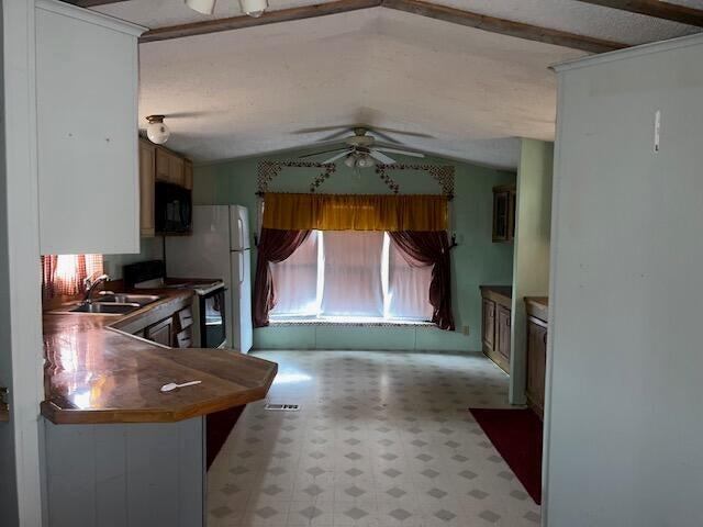 39 Van Horne Avenue, Brownville, ME 04414