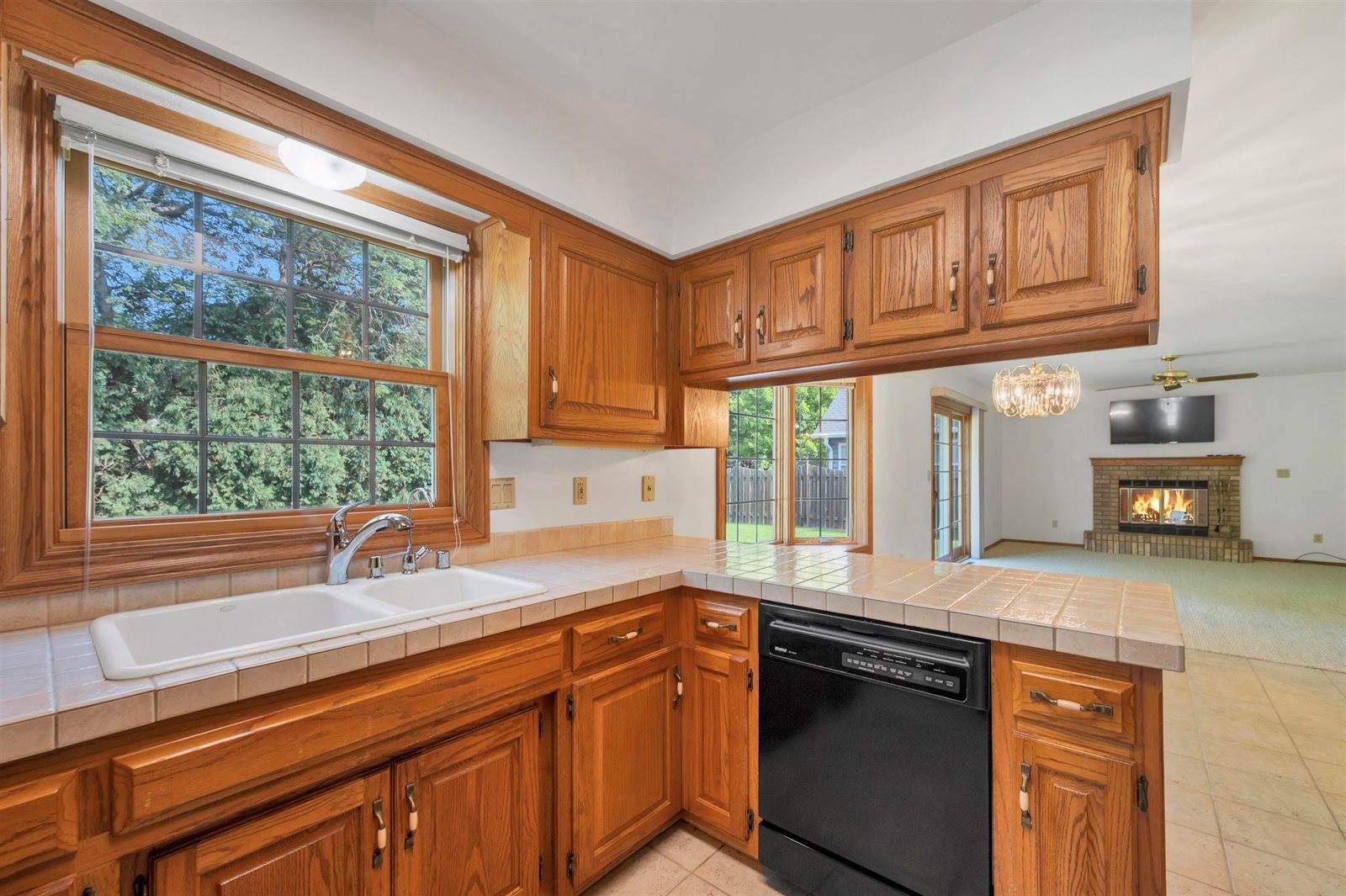 3912 East Saint Croix Circle, Green Bay, WI 54301