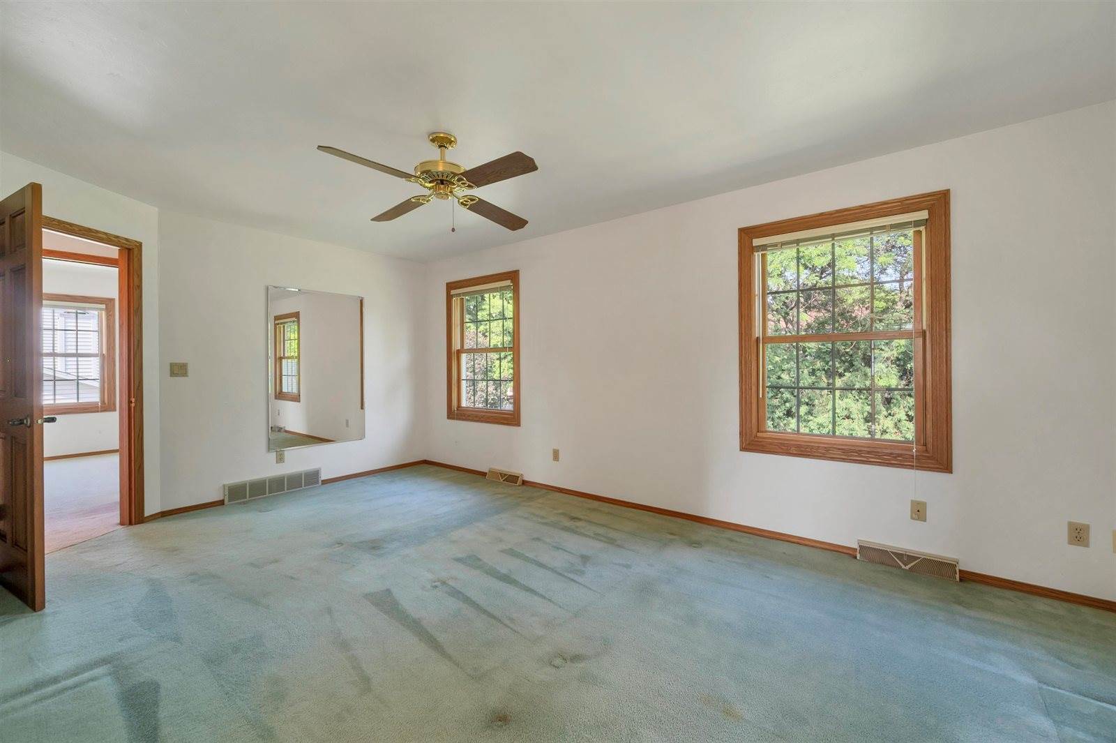 3912 East Saint Croix Circle, Green Bay, WI 54301