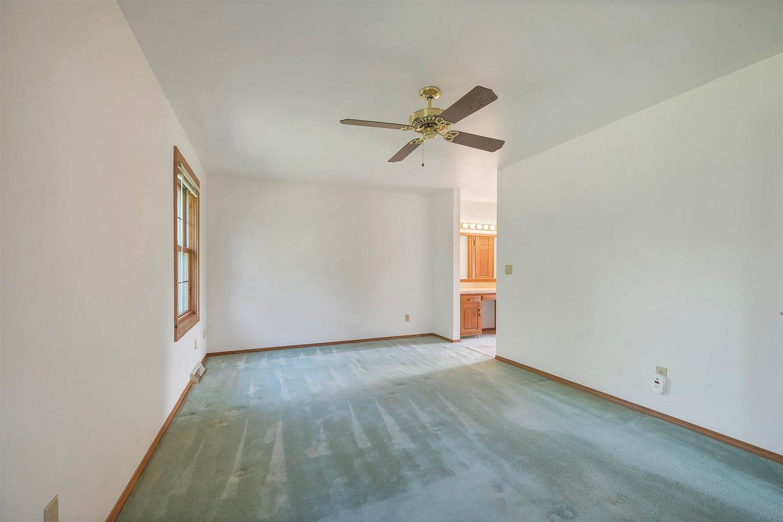 3912 East Saint Croix Circle, Green Bay, WI 54301