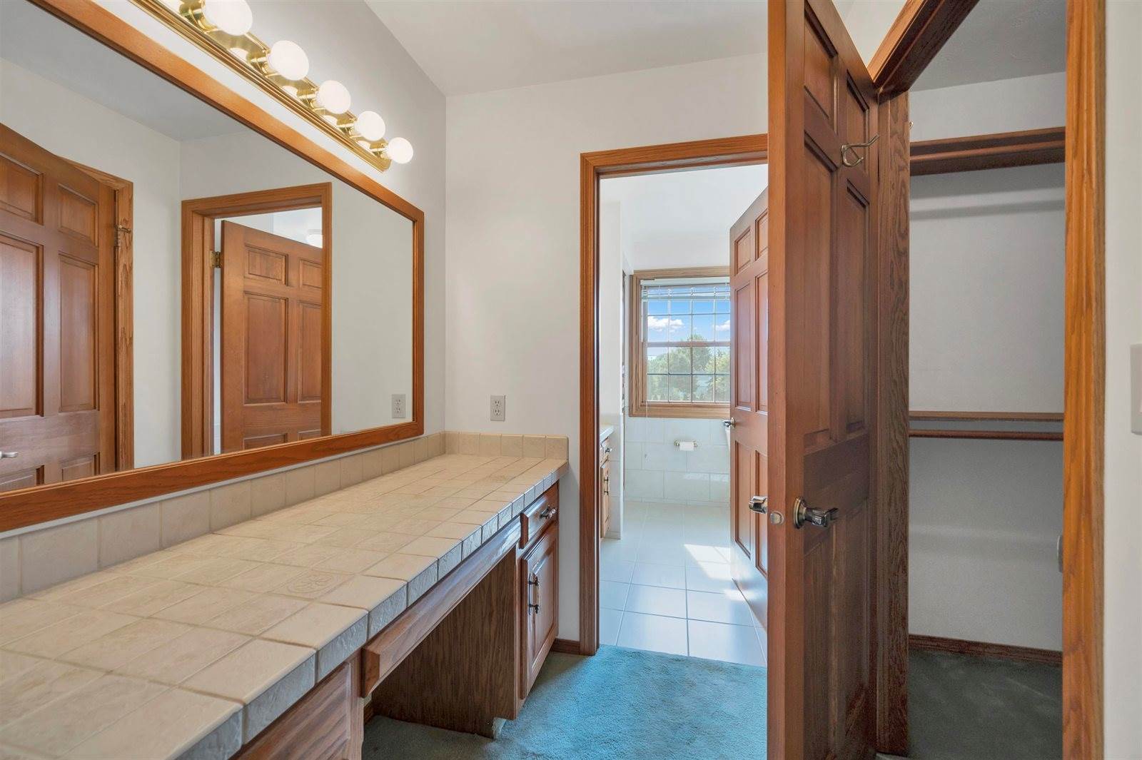 3912 East Saint Croix Circle, Green Bay, WI 54301