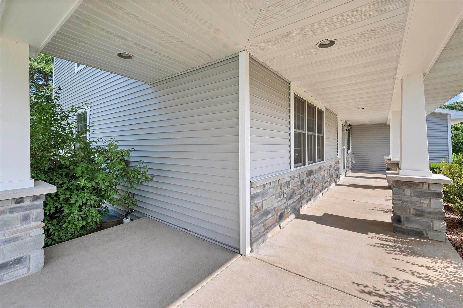 3912 East Saint Croix Circle, Green Bay, WI 54301