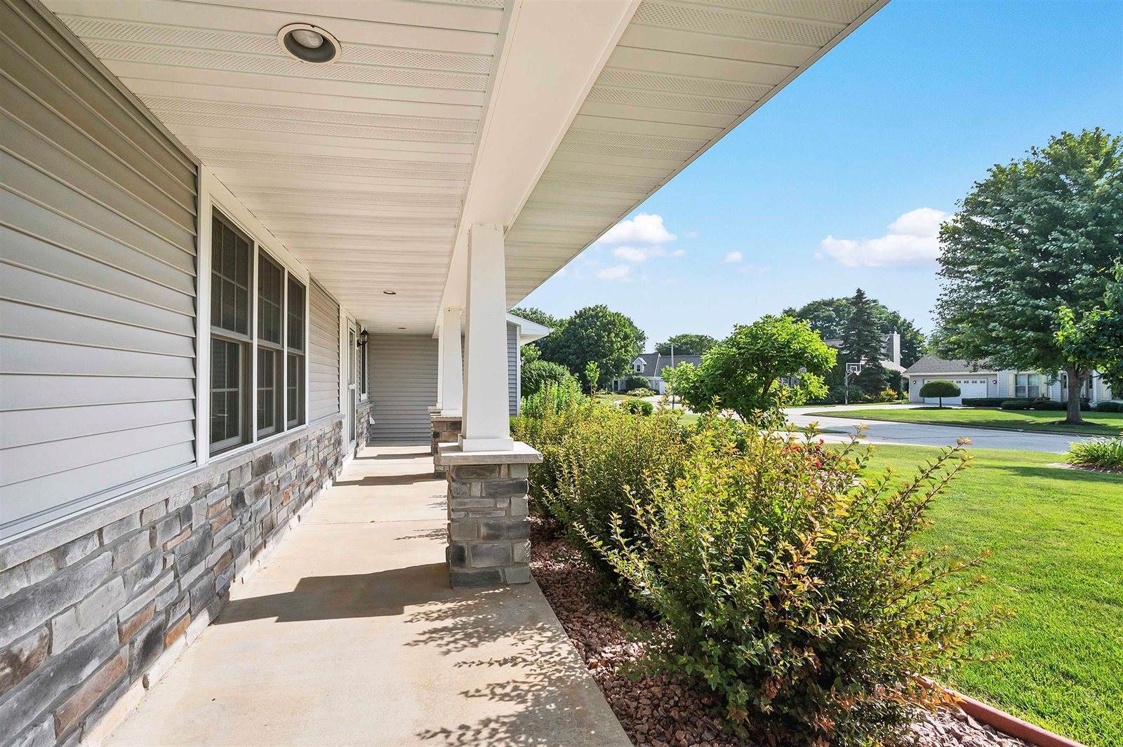 3912 East Saint Croix Circle, Green Bay, WI 54301