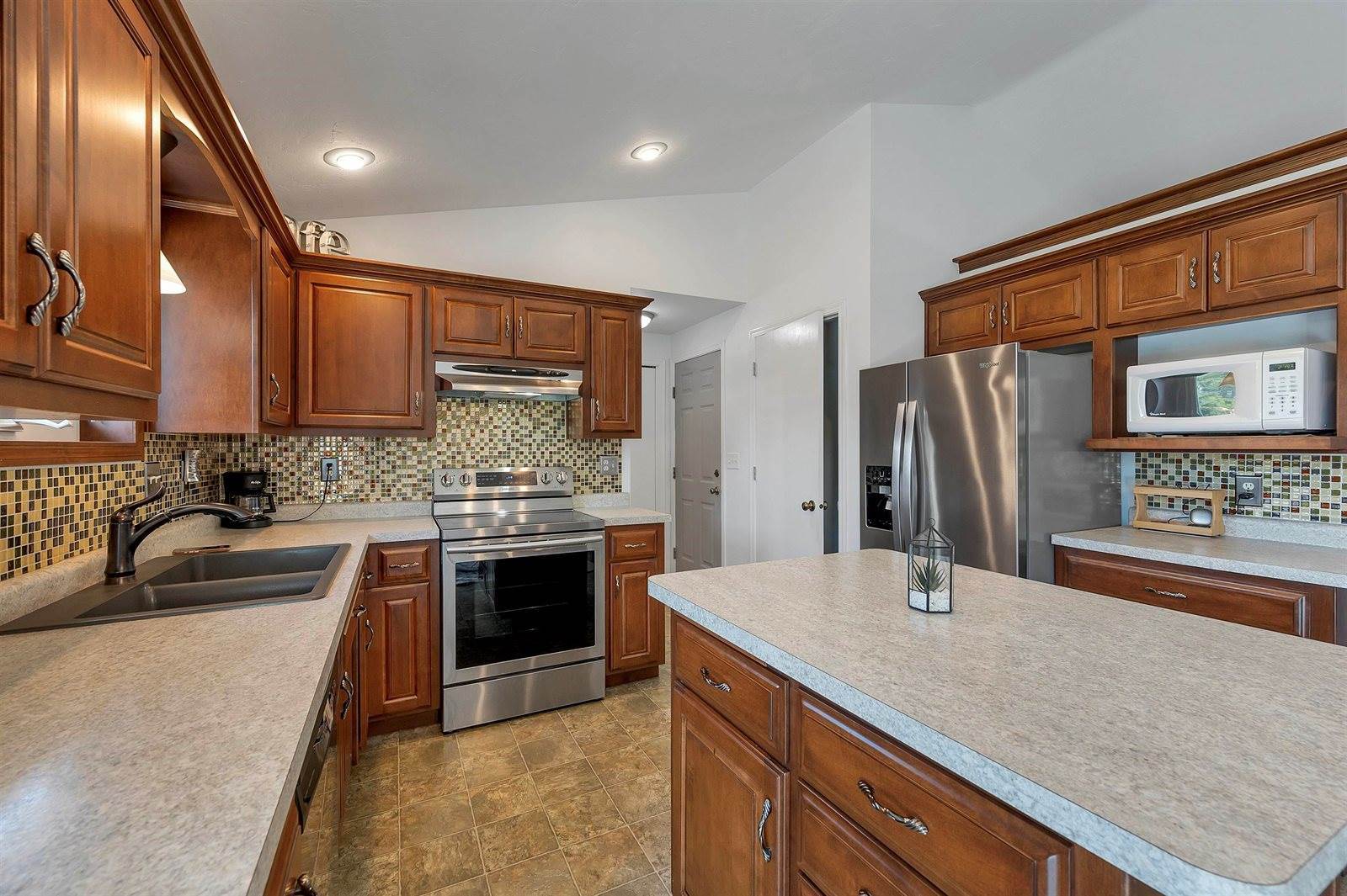 1216 South 9TH Street, De Pere, WI 54115