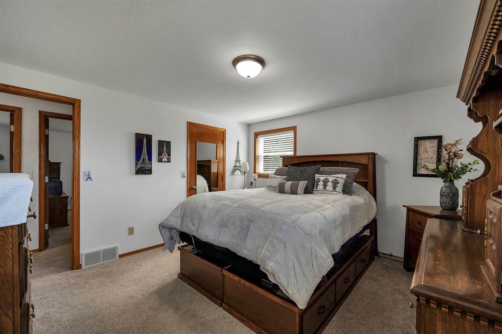 1216 South 9TH Street, De Pere, WI 54115